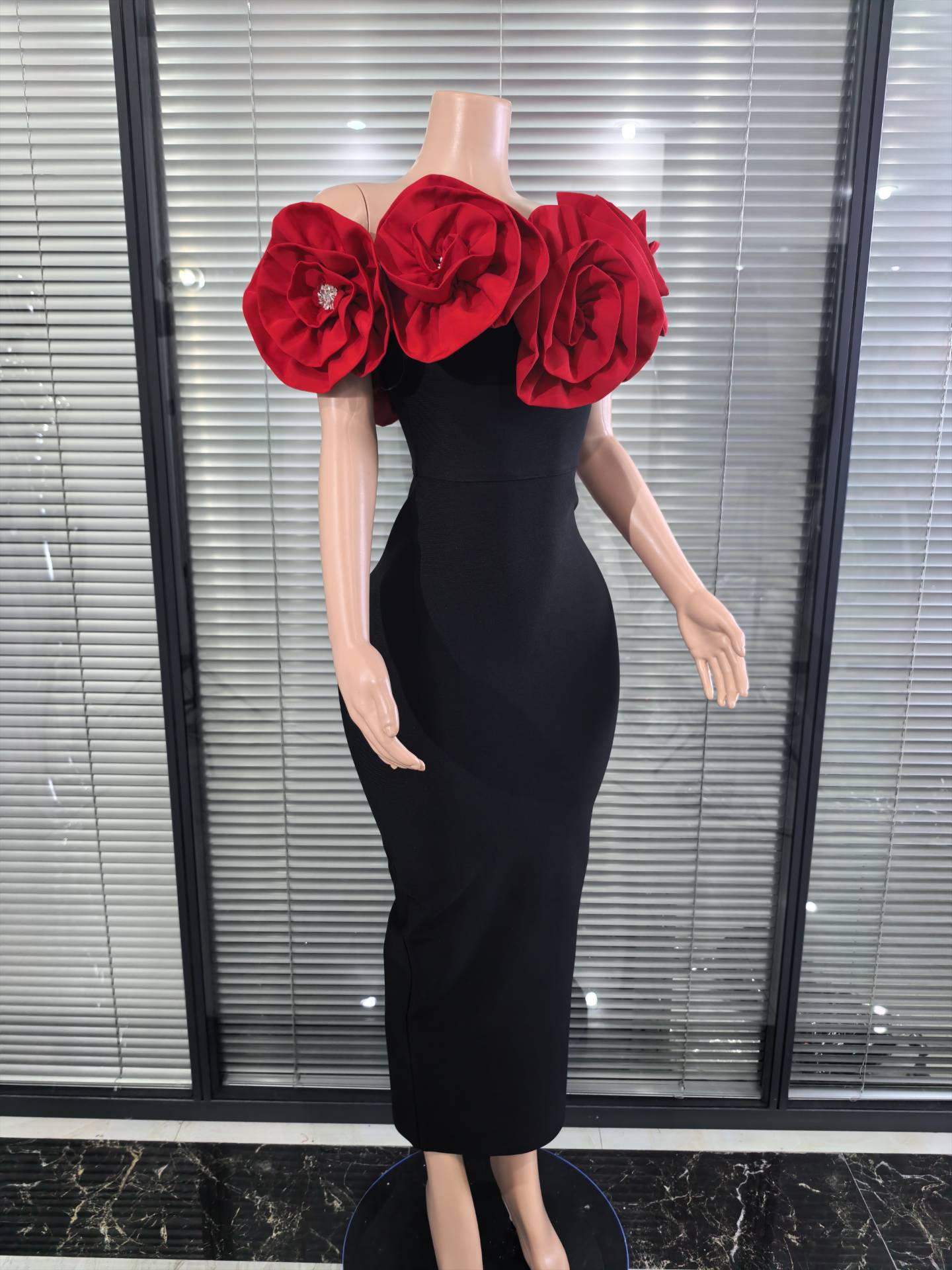 Rot Weiß Frauen Sexy Trägerlos – Women'S Red Formal Wear Bewertung und Preis